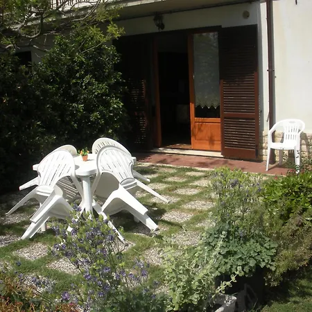 Agriturismo Le Rose Castiglione del Lago Exterior photo