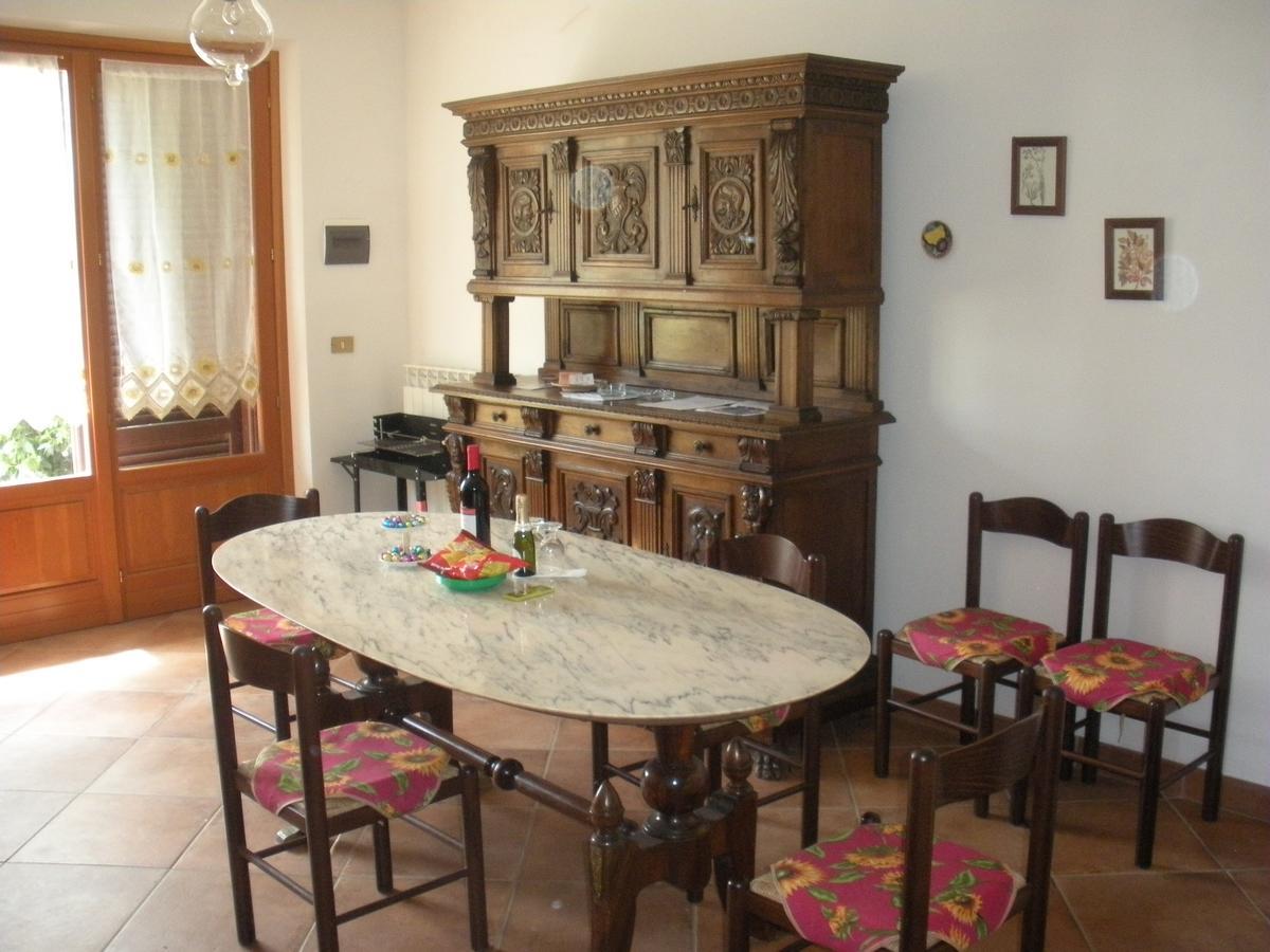 Agriturismo Le Rose Farm stay Castiglione del Lago