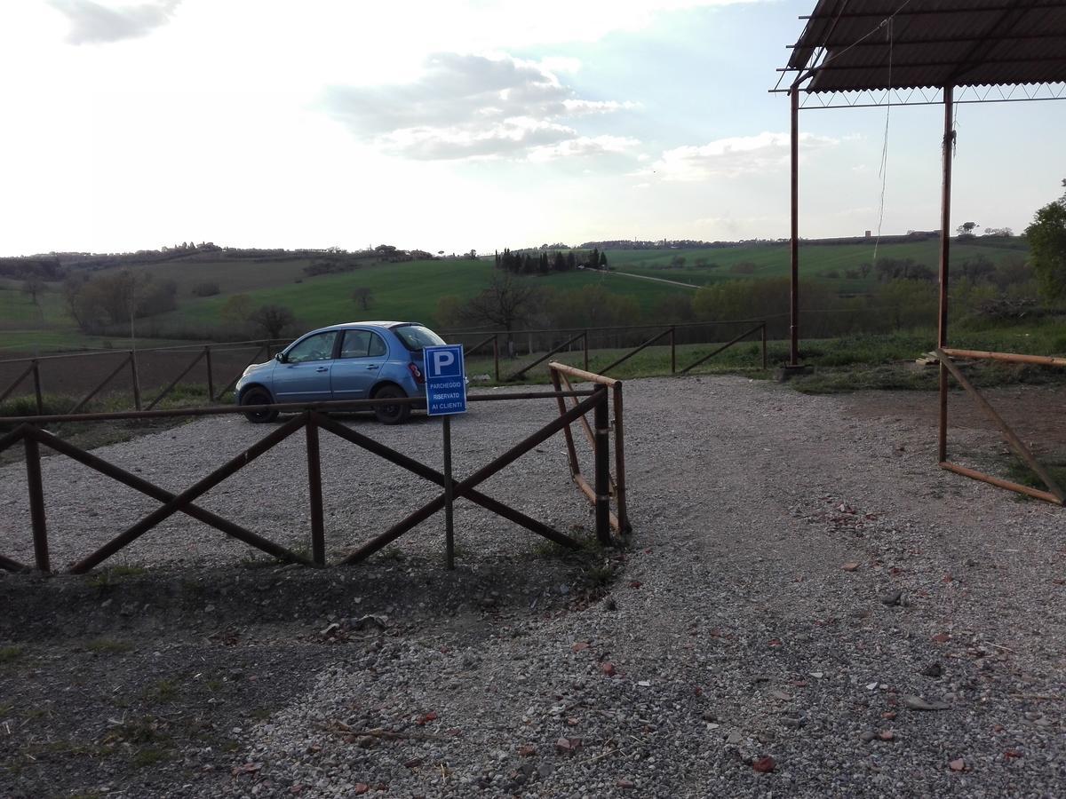 Agriturismo Le Rose Farm stay Castiglione del Lago